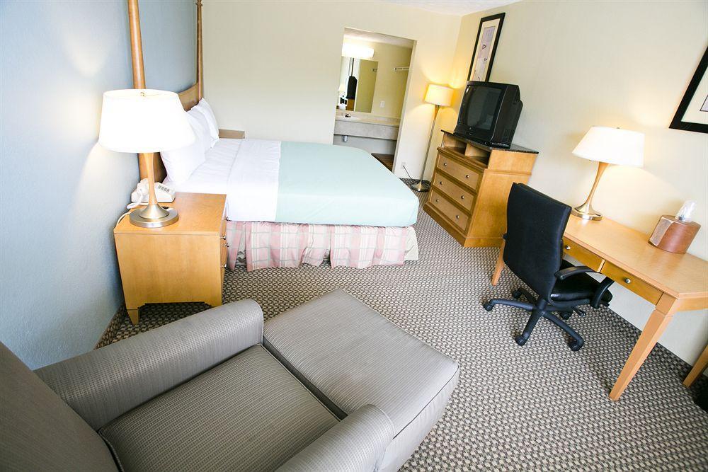 Star City Inn And Suites Grove City Kültér fotó